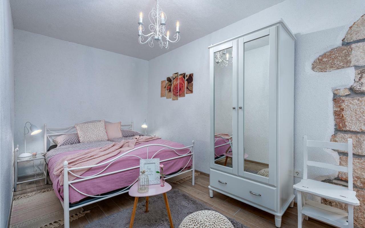 Villa Casa Di Roccia Marčana Esterno foto